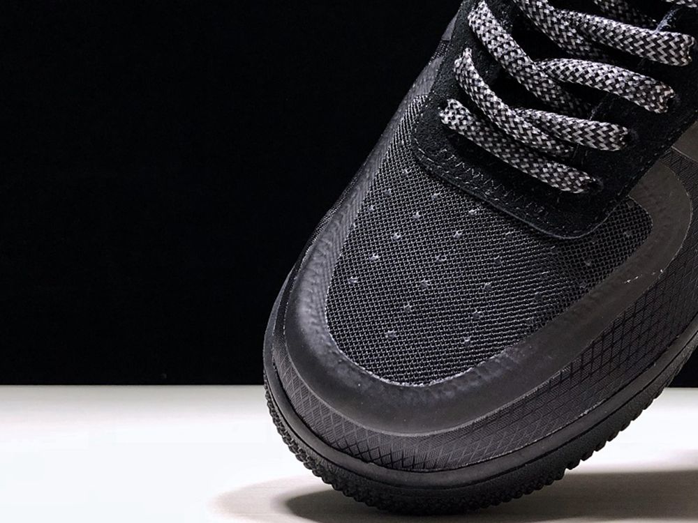 Off-White x Air Force 1 Low Black